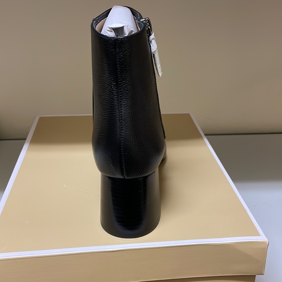 NIB $165 MICHAEL KORS Alane Pebbled Leather Ankle Boots - Picture 4 of 8